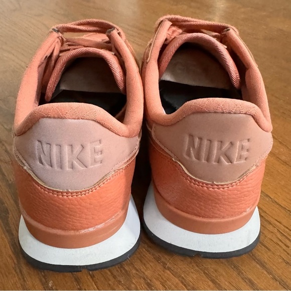 NIKE INTERNATIONALIST PREMIUM LEATHER TERRA-BLUSH-SUMMIT-WHITE Women’s size 8 - Picture 5 of 12